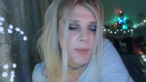 Annika  MTF ts post -op online show from December 7, 2024, 1:51 pm