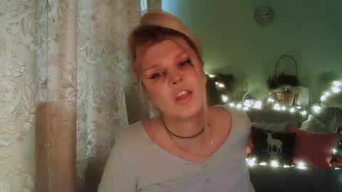 Annika  MTF ts post -op online show from January 14, 2025, 11:10 am