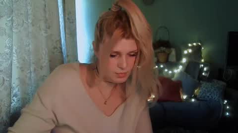 Annika  MTF ts post -op online show from February 27, 2025, 10:48 am