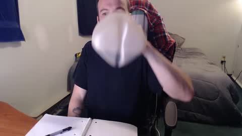 Kuggy online show from December 2, 2024, 11:07 pm