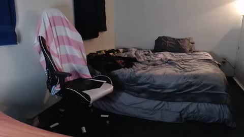 Kuggy online show from April 25, 2026, 1:41 pm