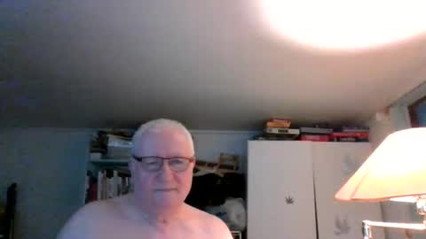Kukken18 online show from May 11, 2026, 3:51 pm
