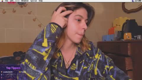 Snapshot of kuntboyzworld chatting on October 10, 2025, 8:08 pm Krypto hethey online show from October 10, 2025, 8:08 pm