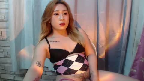 Snapshot of kuntiexxx chatting on February 16, 2025, 12:52 am kuntiex online show from February 16, 2025, 12:52 am