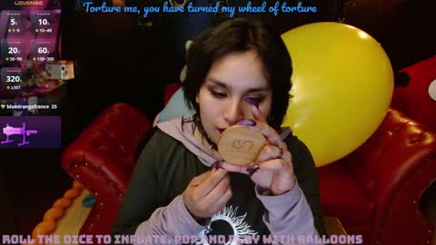 Fetiche Woman online show from December 18, 2024, 3:22 pm