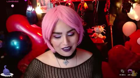 Snapshot of kureiji_fetish chatting on October 8, 2025, 2:09 am Fetiche Woman online show from October 8, 2025, 2:09 am