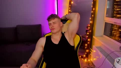 kurt_hanssen online show from May 7, 2026, 7:41 pm