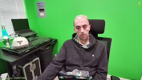 kuruptxxx online show from January 19, 2025, 6:00 pm