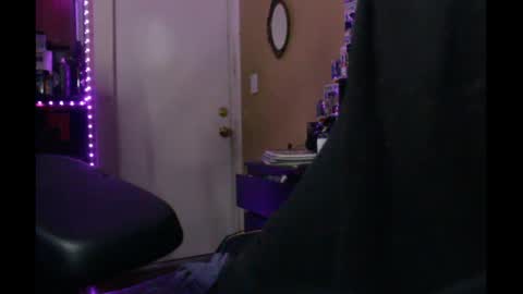 Snapshot of kushgoth chatting on September 29, 2025, 4:17 am Kushgoth online show from September 29, 2025, 4:17 am