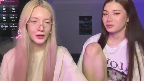 Bella and Alexandra online show from March 22, 2026, 8:56 pm