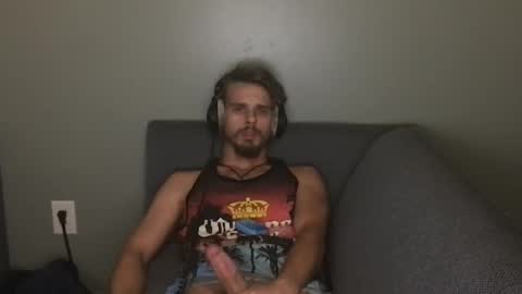 Snapshot of kxng222 chatting on October 15, 2025, 8:36 am kxng222 online show from October 15, 2025, 8:36 am