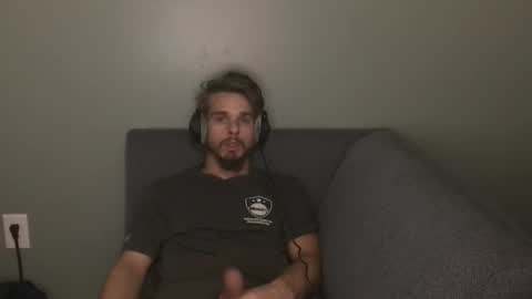 Snapshot of kxng222 chatting on October 28, 2025, 10:19 am kxng222 online show from October 28, 2025, 10:19 am