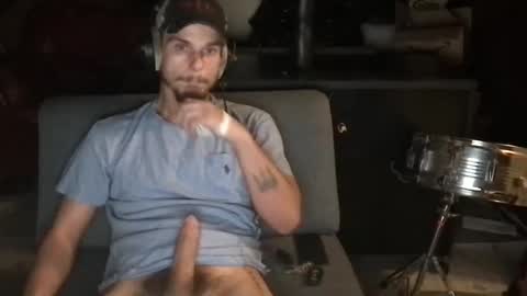 Snapshot of kxng222 chatting on November 14, 2025, 8:24 am kxng222 online show from November 14, 2025, 8:24 am