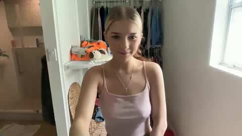 kyky online show from May 3, 2026, 5:41 pm