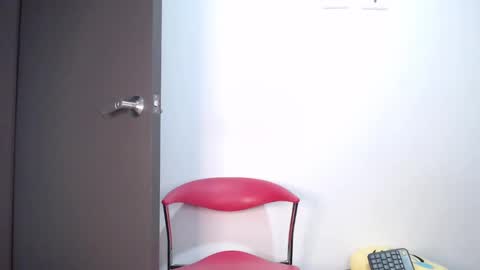 Snapshot of kyle_collinz chatting on February 5, 2025, 11:39 pm Kyle collinz online show from February 5, 2025, 11:39 pm