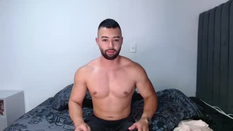 Snapshot of kyle_collinz chatting on February 25, 2025, 5:08 am Kyle collinz online show from February 25, 2025, 5:08 am