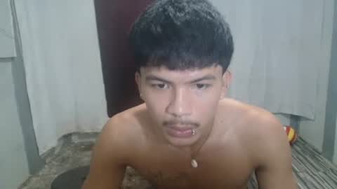 kyle_lourence online show from May 2, 2026, 6:02 pm