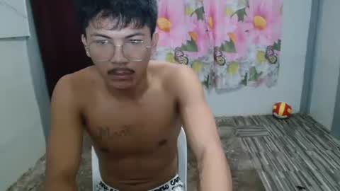 kyle_lourence online show from June 9, 2026, 10:10 pm