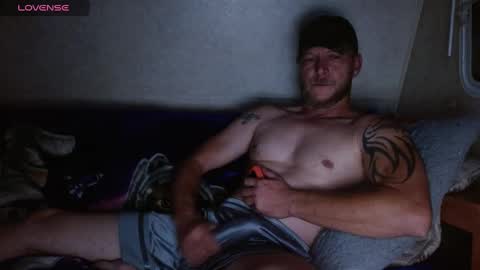 Kyle chat online show from October 6, 2025, 6:44 am