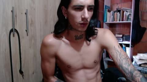 kyleer77 online show from November 3, 2025, 9:27 pm