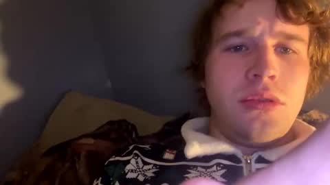 kylelovepussy69 online show from February 18, 2025, 12:17 pm