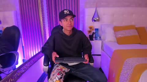 Kyle online show from June 18, 2026, 4:13 am