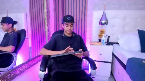 Kyle online show from June 21, 2026, 4:48 am