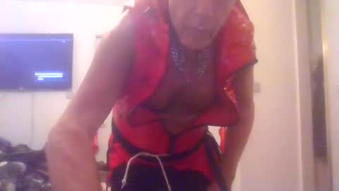 kylestrips4youq online show from January 6, 2026, 6:33 pm