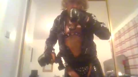 kylestrips4youq online show from January 8, 2026, 3:09 am