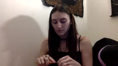Kylianna online show from February 4, 2025, 10:45 pm