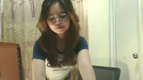 its me KYLIE online show from October 18, 2025, 5:57 pm