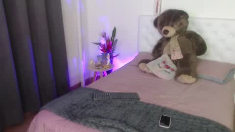 Snapshot of kylie444 chatting on October 14, 2025, 1:06 am Sara online show from October 14, 2025, 1:06 am