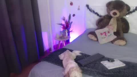 Snapshot of kylie444 chatting on October 16, 2025, 1:17 am Sara online show from October 16, 2025, 1:17 am