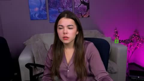 Kylie loves u online show from December 14, 2025, 2:39 am