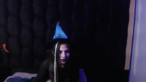 kylie_bloom online show from October 18, 2025, 9:59 pm