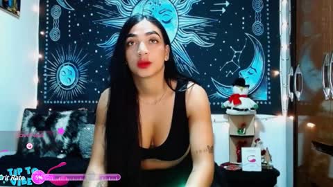Snapshot of kylie_capricorn chatting on January 2, 2025, 11:38 pm kylie online show from January 2, 2025, 11:38 pm