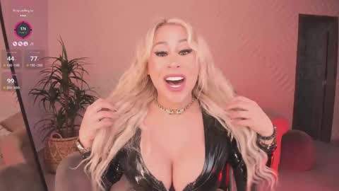  Kylie  online show from February 23, 2025, 3:08 pm