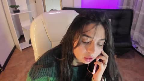 kylie online show from March 11, 2025, 1:34 pm