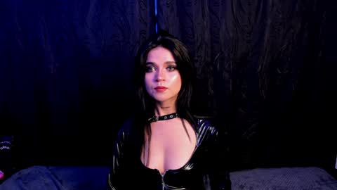 submissive demon Please help me to reach 500 thumbs up online show from January 27, 2025, 10:49 pm
