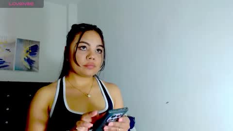 Snapshot of kylie_loveee chatting on October 22, 2025, 8:52 pm Paola online show from October 22, 2025, 8:52 pm