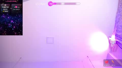 kylie_ls online show from December 19, 2024, 12:23 pm