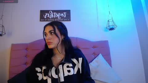 kylie_ls online show from February 12, 2025, 3:40 am
