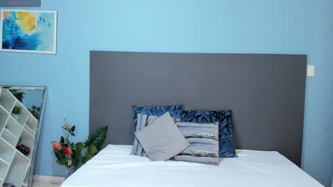 Kylie Reyes  online show from November 4, 2025, 7:24 pm