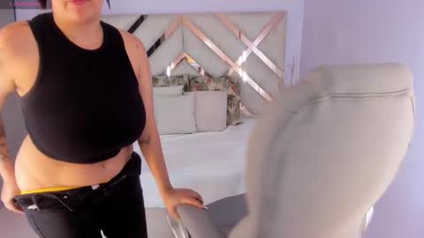 Snapshot of kylie_reyes chatting on March 12, 2026, 7:31 pm Kylie Reyes online show from March 12, 2026, 7:31 pm