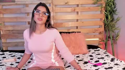 Kylie  online show from February 18, 2025, 10:25 pm