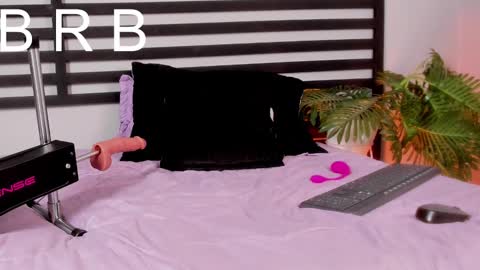 Kylie  online show from March 9, 2025, 4:55 pm