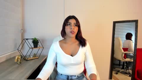 Kylie  online show from September 8, 2025, 7:46 pm
