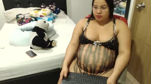 Instagram Kylie switch  followme  buy lovense here online show from November 1, 2025, 1:40 am