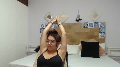 Snapshot of kyliebenson chatting on January 17, 2025, 4:15 pm Melissa online show from January 17, 2025, 4:15 pm