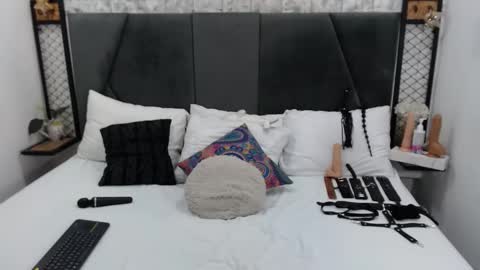 Snapshot of kyliebenson chatting on January 25, 2025, 6:01 am Melissa online show from January 25, 2025, 6:01 am